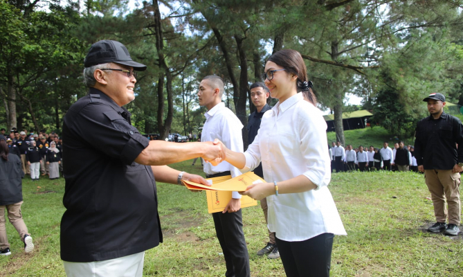 Serahkan SK CPNS Bawaslu Angkatan Kelima, Sekjen: Netralitas adalah Marwah Bawaslu