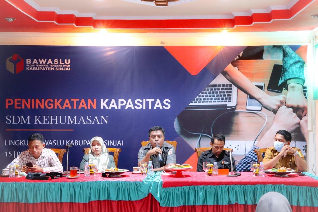 Tingkatkan Kualitas SDM Humas, Bawaslu Sinjai Gelar Pelatihan Penulisan dan Tehnik Fotografi