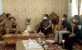 Efektifkan Pengawasan Partisipatif, Bawaslu Sinjai Temui Bupati.