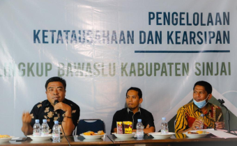 Tingkatkan Sadar Arsip, Bawaslu Sinjai Bina Staf Pengelolaan Ketatausahaan dan Kersipan.
